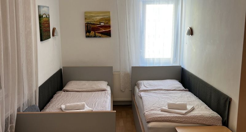 Pokoj pro 3 os. s výhledem do zahrady na přízemí - Korona Villa Balatonvilágos, foto 1