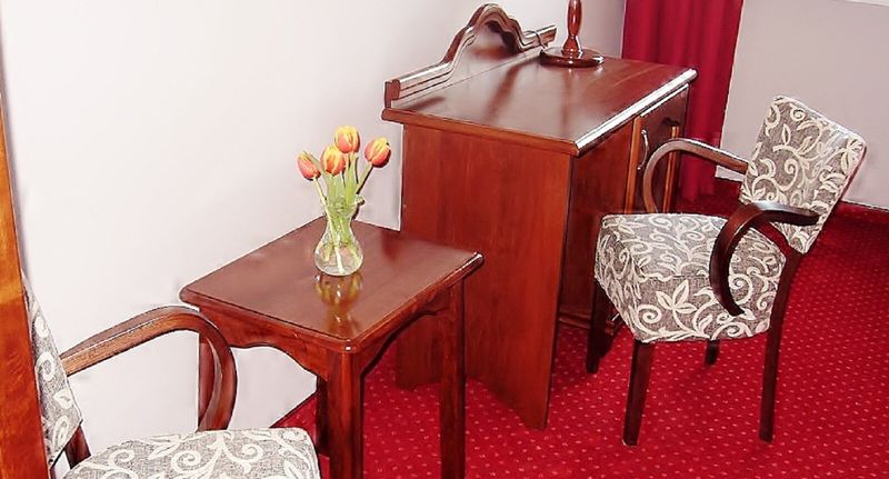 Komfort King Pokoj s manželskou postelí - Hotelik Mazurska Chata Mikołajki, foto 1