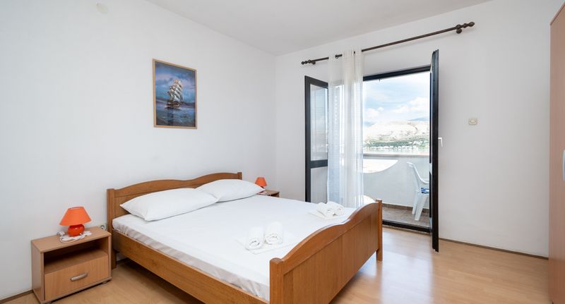 Apartman s klimatizací s terasou pro 4 os. se 2 ložnicemi A-15765-b - Apartments With Parking Space Pag - 15765, foto 1
