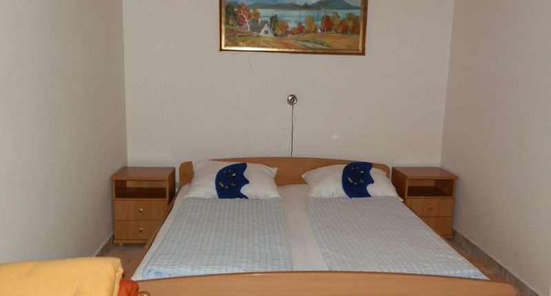 Apartman pro 2 os. s 1 ložnicí s výhledem do zahrady na přízemí - Zalavölgye Vendégház Kehidakustány, foto 1