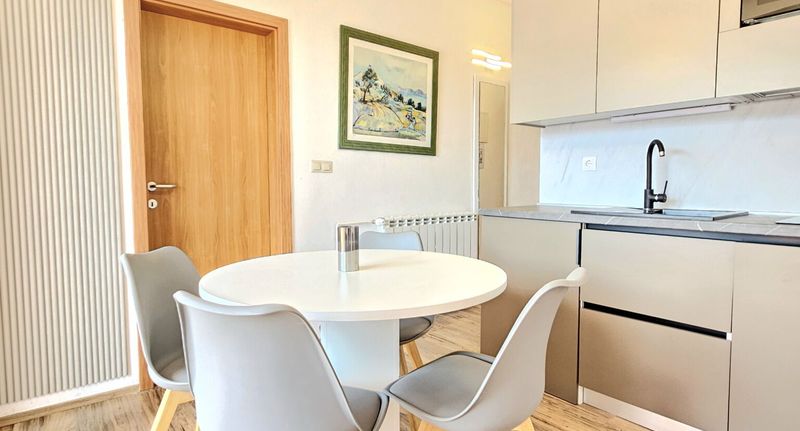 "D" Apartman pro 4 os. se 2 ložnicemi s částečným výhledem na moře - Apartmani Amari Starigrad, foto 1