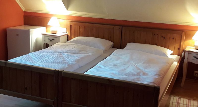 Romantik Pokoj pro 2 os. v podkroví (s možností přistýlky) - Szalay Villa Veszprém, foto 1