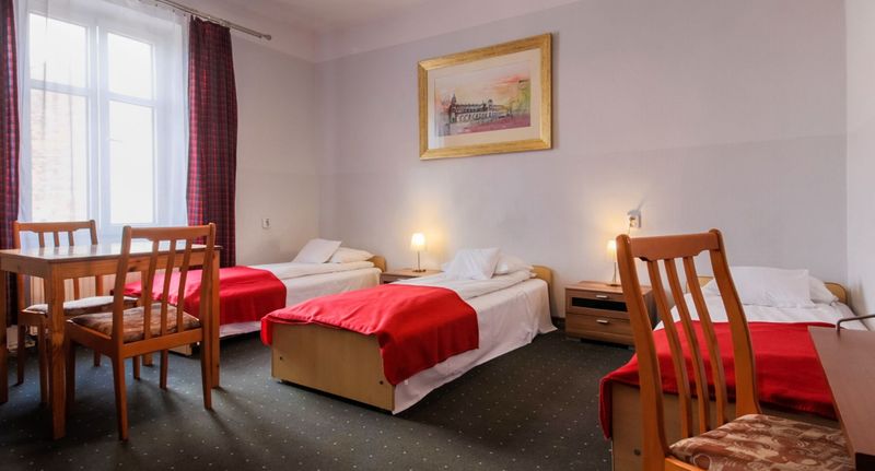 Komfort Pokoj se společnou koupelnou pro 5 os. - Hostel Red Carpet Kraków, foto 1