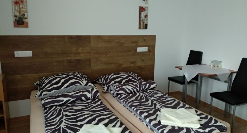 Rodinný Pokoj pro 4 os. na poschodí - Acopark Vendégház Debrecen, foto 1