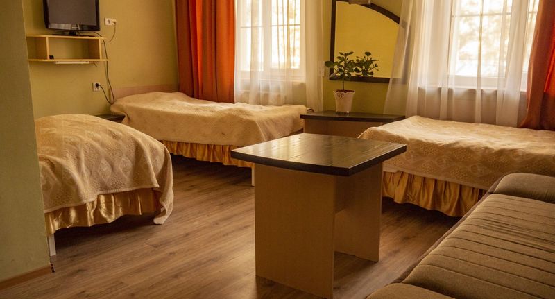 Pokoj pro 3 os. - Noclegi Ani Konferencje Imprezy Wypoczynek Borne Sulinowo, foto 1