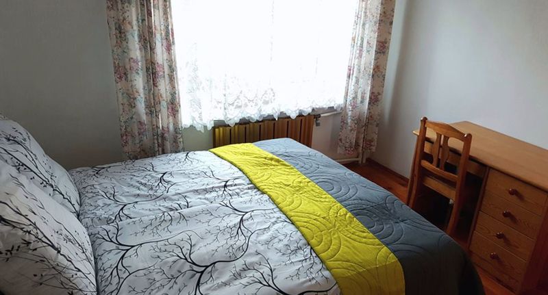 Pokoj s koupelnou pro 2 os. na přízemí - Pokoje w domu z ogrodem Warszawa Międzylesie, foto 1