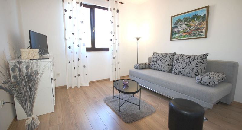 Apartman s klimatizací pro 4 os. se 2 ložnicemi na přízemí (s možností přistýlky) - Apartment Margareta Njivice Krk, foto 1