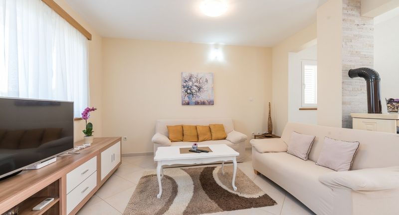 Family Vila (jako celek) pro 6 os. celý Dům - Villa Green Oasis Debeljak, foto 1