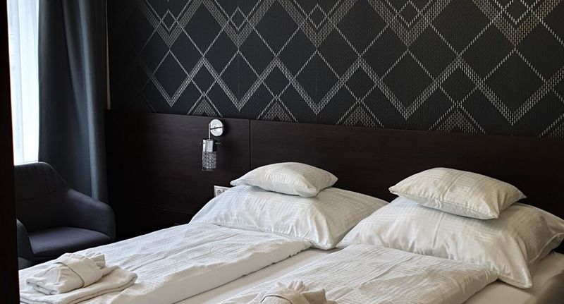 Premium Suita pro 4 os. se 2 ložnicemi - Vácz Hotel Vác, foto 1