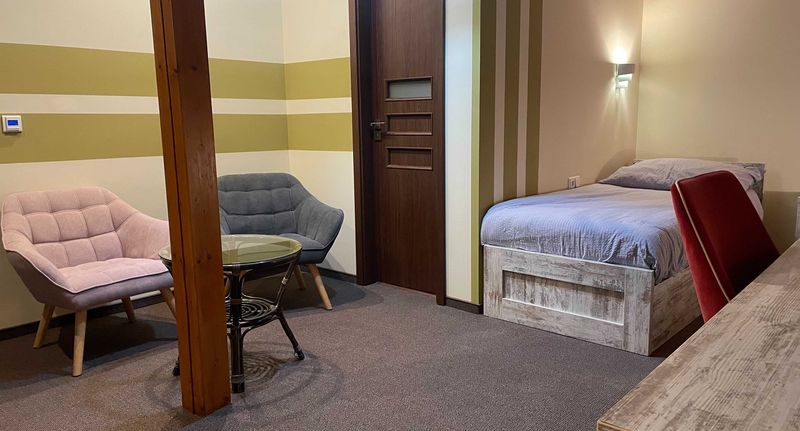 Premium Pokoj se sprchou pro 2 os. (s možností přistýlky) - HOTEL HERMAN Rychnov nad Kněžnou, foto 1