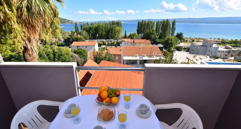 Apartman pro 4 os. se 2 ložnicemi - Apartments Ana Omis, foto 1