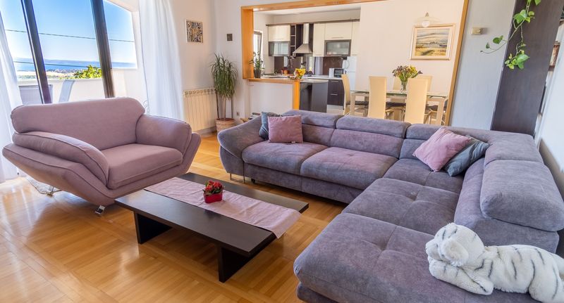 Apartman s klimatizací s terasou pro 5 os. se 3 ložnicemi A-16979-a - Apartments With Parking Space Klis, Split - 16979 Klis, foto 1