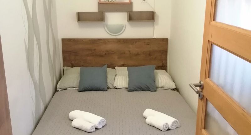 Rodinný Apartman pro 6 os. se 2 ložnicemi celý Dům - Varázs Vendégház Sárospatak, foto 1