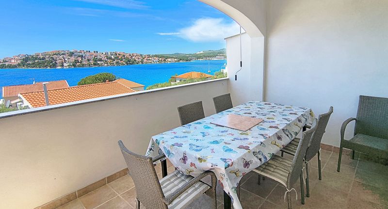 Apartman pro 5 os. se 3 ložnicemi - Apartments Markovic Rogoznica, foto 8