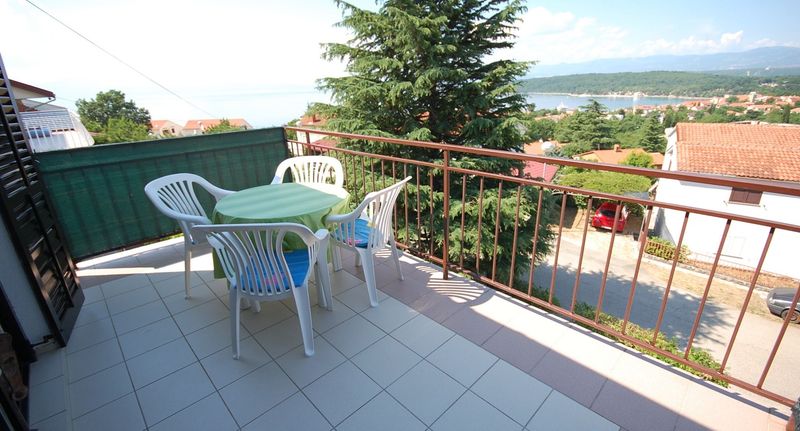Turistický Apartman pro 4 os. se 2 ložnicemi s výhledem na moře - Apartments Dida Njivice Krk, foto 1