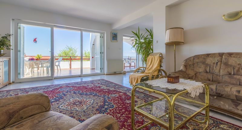 Turistický Apartman pro 6 os. se 2 ložnicemi s výhledem na moře - Apartmani Gordana Dramalj, foto 1