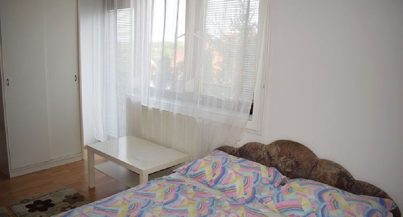 Junior Pokoj s manželskou postelí na poschodí - Andrea Vendégház Siófok, foto 1