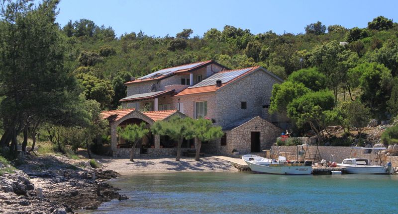 Apartman s terasou pro 4 os. s 1 ložnicí A-8801-b - Seaside Secluded Apartments Cove Karkavac - Šćedro, Hvar - 8801 Karkavac - Šćedro, foto 1