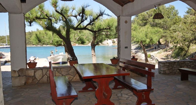Apartman s terasou pro 5 os. s 1 ložnicí A-8801-c - Seaside Secluded Apartments Cove Karkavac - Šćedro, Hvar - 8801 Karkavac - Šćedro, foto 1