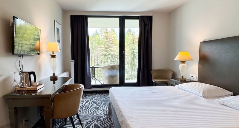 Komfort Pokoj s terasou s manželskou postelí - Carlsbad INN hotel & apartments, foto 1