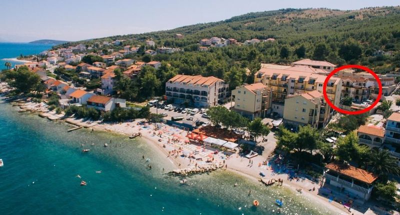 Apartman s klimatizací s balkónem pro 6 os. se 3 ložnicemi A-17332-a - Apartments By The Sea Arbanija, Čiovo - 17332 Arbanija, foto 1