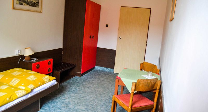Pokoj se sprchou pro 1 os. - Hotel Krakonoš Rokytnice nad Jizerou, foto 1