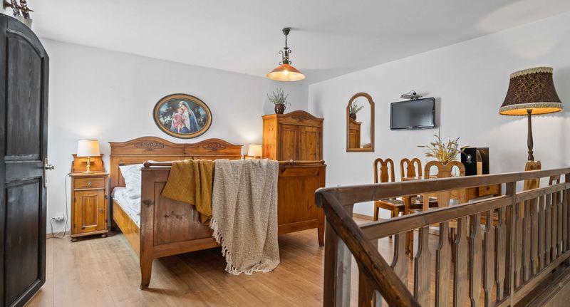 Rodinný Pokoj se sprchou pro 5 os. - Pension Regina Větřní, foto 1