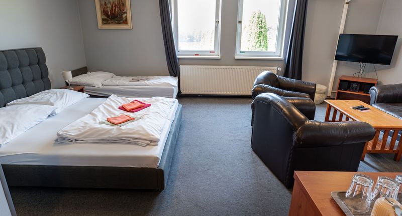 Apartman s klimatizací pro 3 os. se 2 ložnicemi na poschodí (s možností přistýlky) - Pension & restaurant Silma w/ wellness Rychvald, foto 1