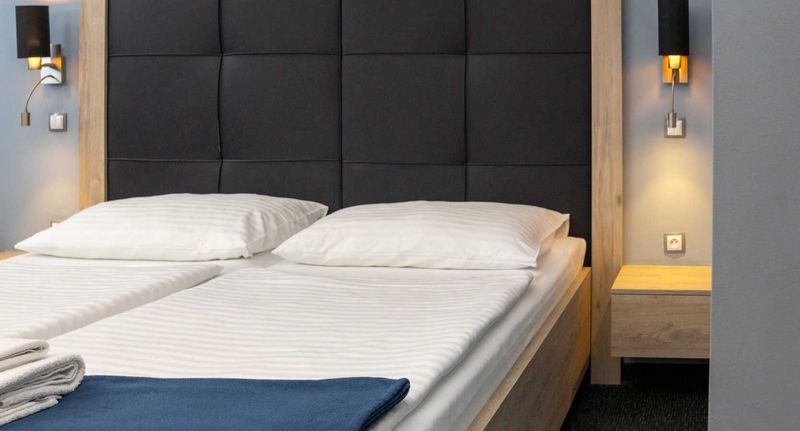 Deluxe Studio Pokoj s manželskou postelí - Hotel Grunt Kosmonosy, foto 1