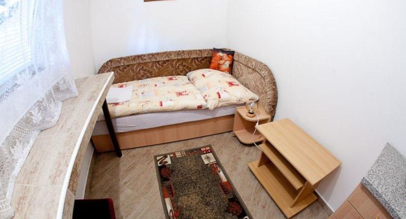 Pokoj se sprchou pro 1 os. - Penzion MACOCHA Blansko, foto 1