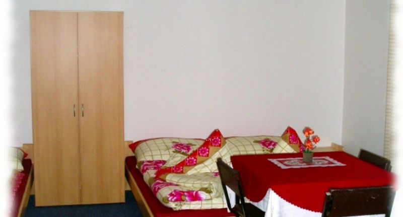 Pokoj se sprchou pro 6 os. - Penzion Radost Černá Voda, foto 1