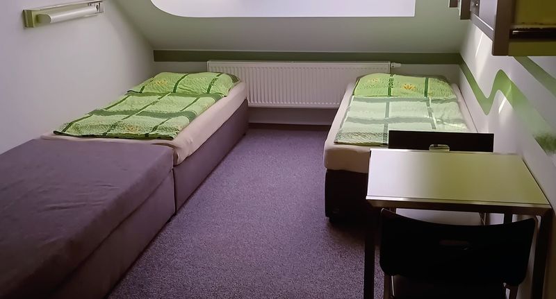 Trip Pokoj se sprchou pro 3 os. - Barleyhotel Praha, foto 1