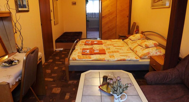 Pokoj pro 4 os. - Hotel Avion Prostějov, foto 1