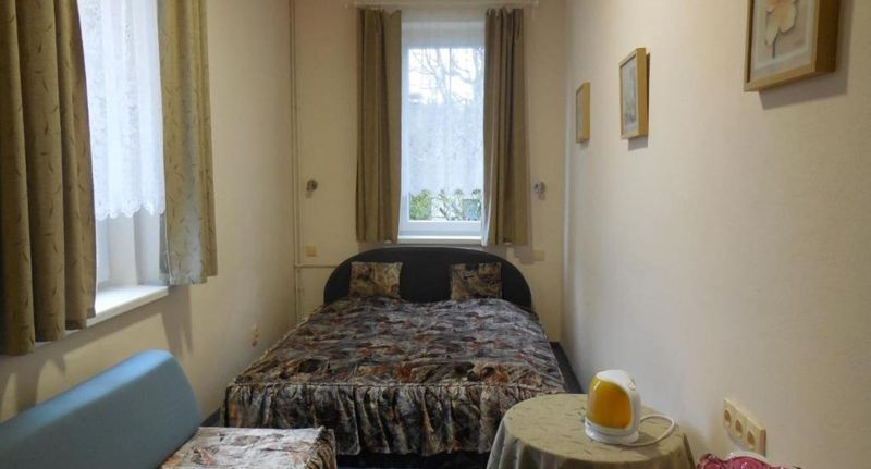 Pokoj s privátní koupelnou mimo pokoj s manželskou postelí - Penzion Braun Rybniště, foto 1