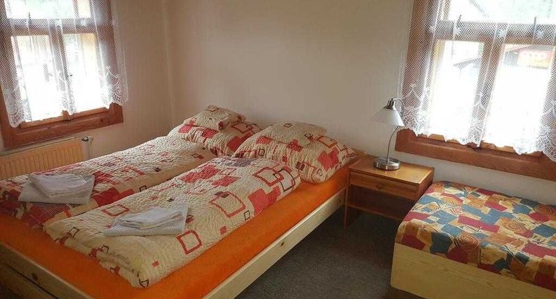 Pokoj s koupelnou pro 5 os. - Penzion Martinské údolí Kořenov, foto 1