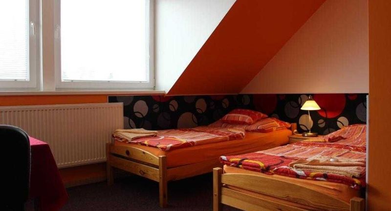 Pokoj se sprchou pro 2 os. - DJ penzion Vracov, foto 1