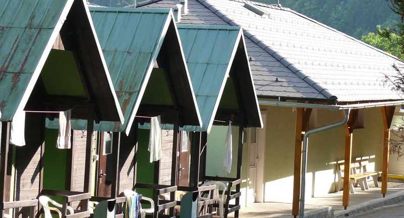 Chata (jako celek) se společnou kuchyňkou pro 4 os. - Rekreační komplex Losinka Rapotín, foto 1