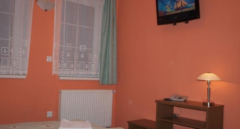 Pokoj se sprchou pro 2 os. - Rekreační komplex Losinka Rapotín, foto 1