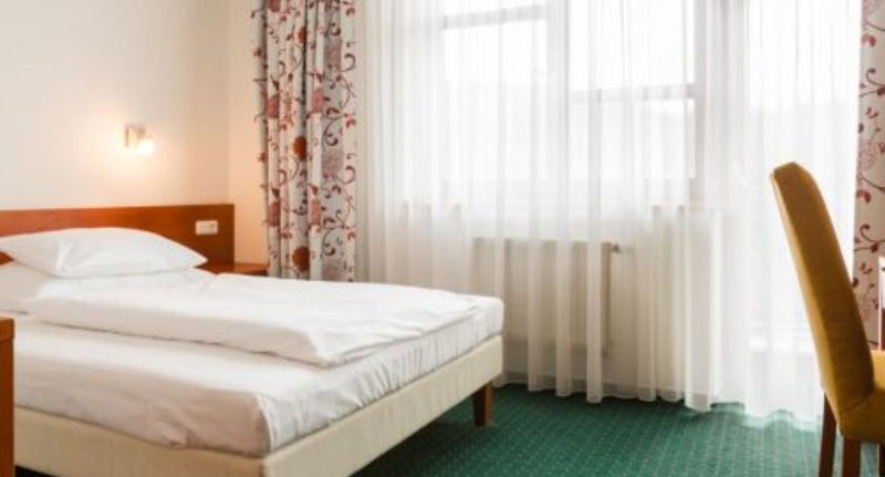 Superior Pokoj s vanou pro 1 os. - Hotel Vila Antoaneta Luhačovice, foto 1
