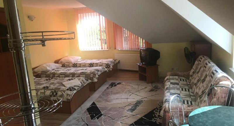 Pokoj s koupelnou s vlastní kuchyňkou pro 5 os. - Ośrodek Wypoczynkowy Vita Augustów, foto 12