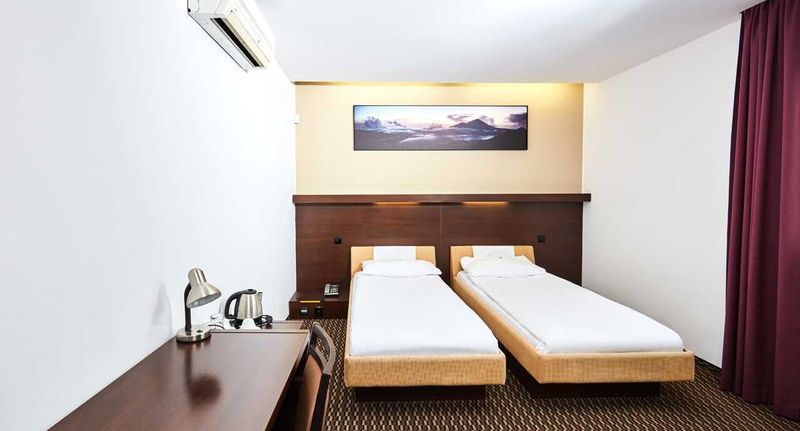 Business Pokoj pro 2 os. - Hotel Rottal Otrokovice, foto 1