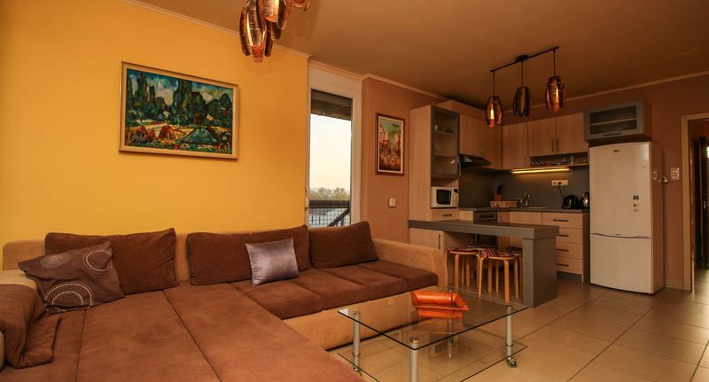 Apartman pro 4 os. se 2 ložnicemi s panoramou na poschodí - 219 - Hangulatos, panorámás Apartman Balatonőszöd, foto 1