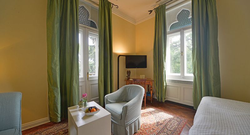 Pokoj pro 3 os. s výhledem na moře na poschodí - Hotel Villa Astra Lovran, foto 1