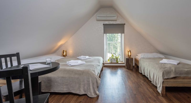 Pokoj se sprchou s vlastní kuchyňkou pro 3 os. - Apartmány 294 Bedřichov, foto 5