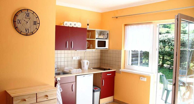 Apartman se sprchou s vlastní kuchyňkou pro 4 os. se 2 ložnicemi - Apartmány Potůčky, foto 1
