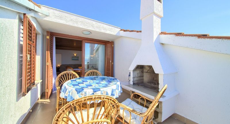 Apartman s klimatizací pro 4 os. se 2 ložnicemi s výhledem na moře - Apartment Pucaric Njivice Krk, foto 1