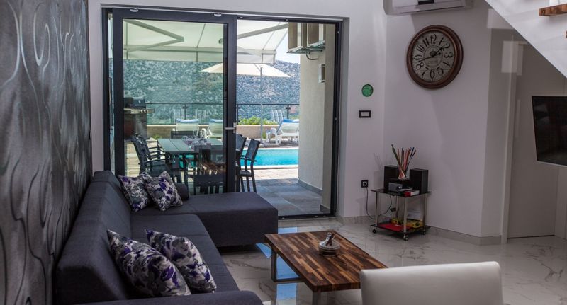 Vila (jako celek) pro 8 os. s výhledem na moře celý Dům - Villas De Shery 2 - desno Blaškovići, foto 1