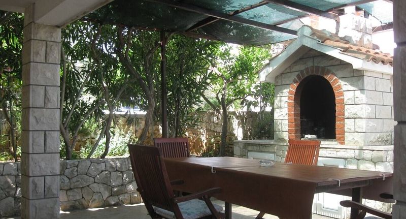 Apartman s klimatizací s terasou pro 3 os. s 1 ložnicí A-17456-c - Apartments By The Sea Slatine, Čiovo - 17456 Slatine, foto 1