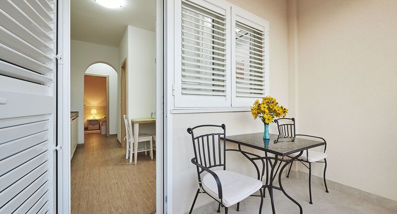 Apartman s klimatizací s terasou pro 2 os. s 1 ložnicí A-17803-b - Apartments With Parking Space Mavarštica, Čiovo - 17803 Mavarštica, foto 1
