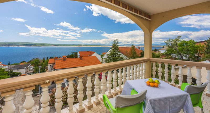 Apartman s manželskou postelí s 1 ložnicí s výhledem na moře na poschodí - Apartmani Pavica Dramalj, foto 1
